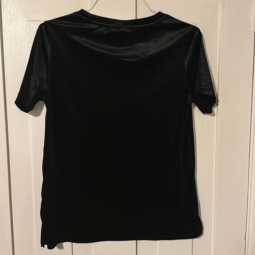 Black velvet shirt - Picture 2 of 2